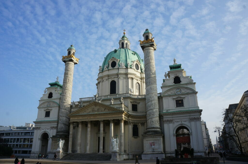 Saint-Charles de Borromée ou Karlskirche à Vienne