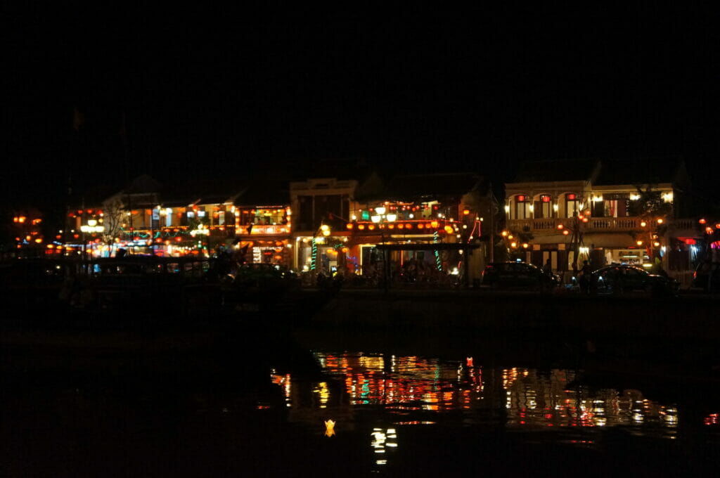 hoi an la nuit