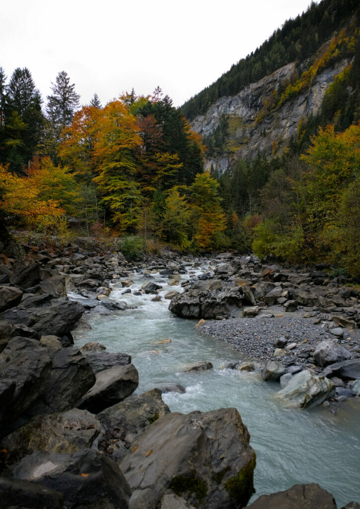 la rivière du blausee