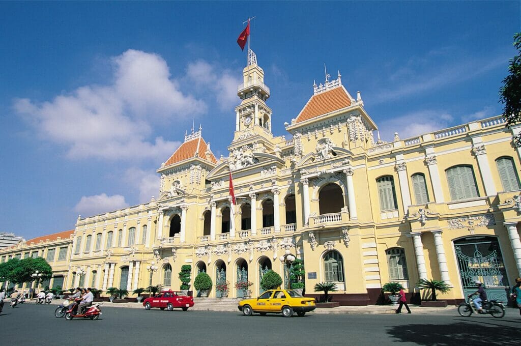 city hall ho chi minh