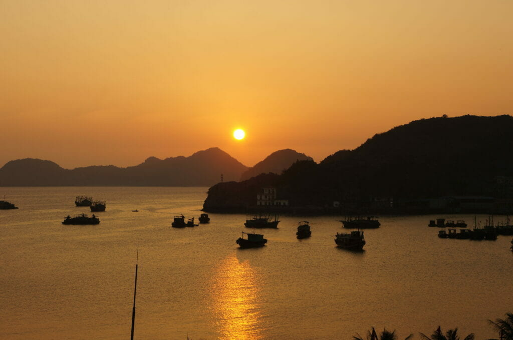 sunset Cat Ba, Vietnam