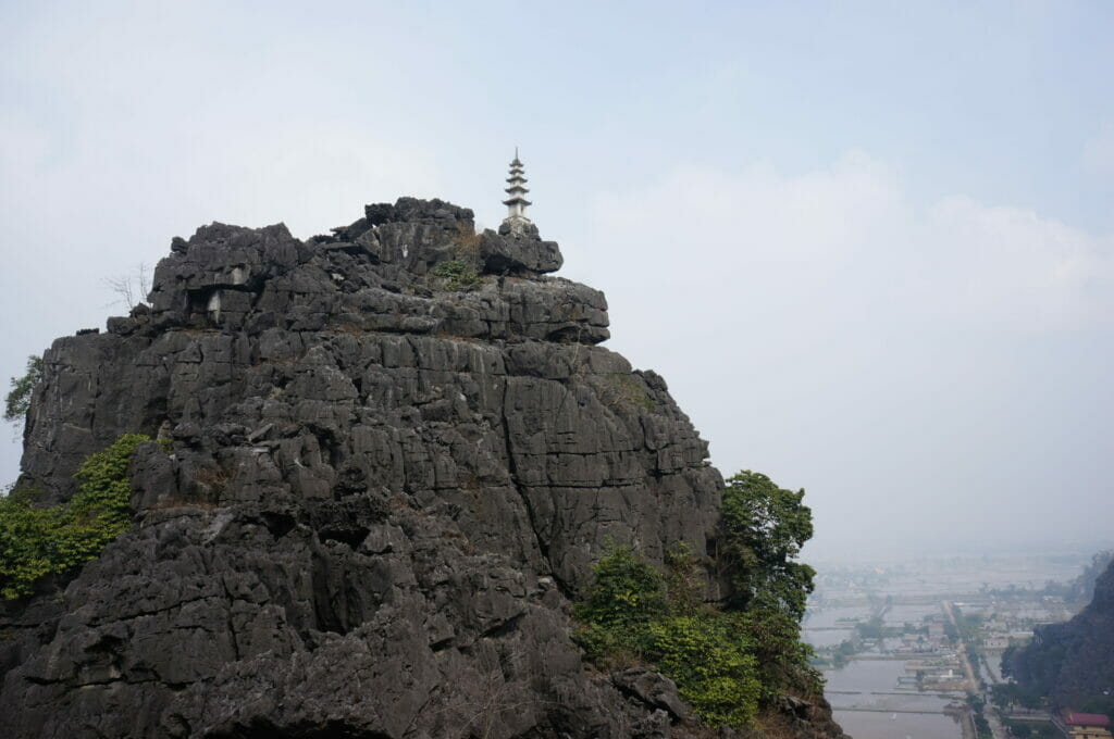 temple au sommet de Hang Mua