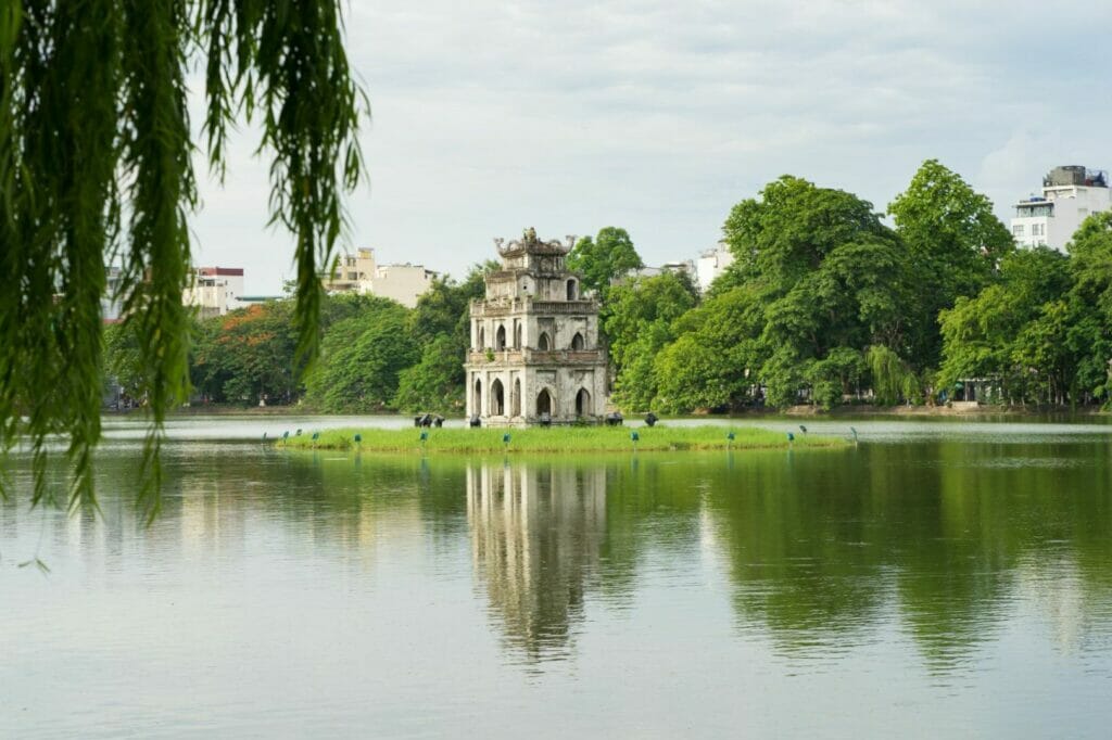 lac Hoan Kiem hanoi