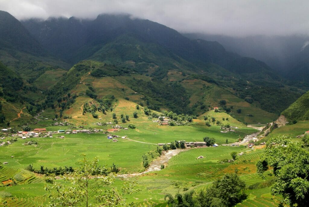 la vallée Muong Hoa à côté de Sapa