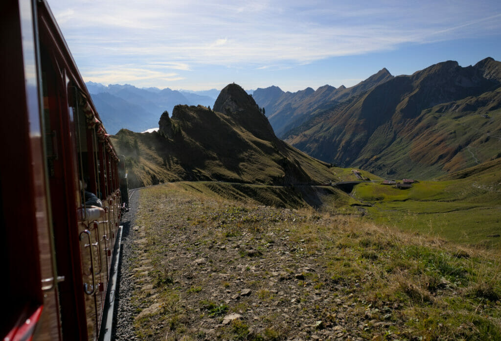 train à crémaillère suisse