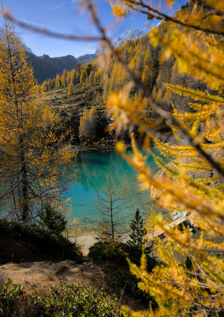 le lac bleu en automne
