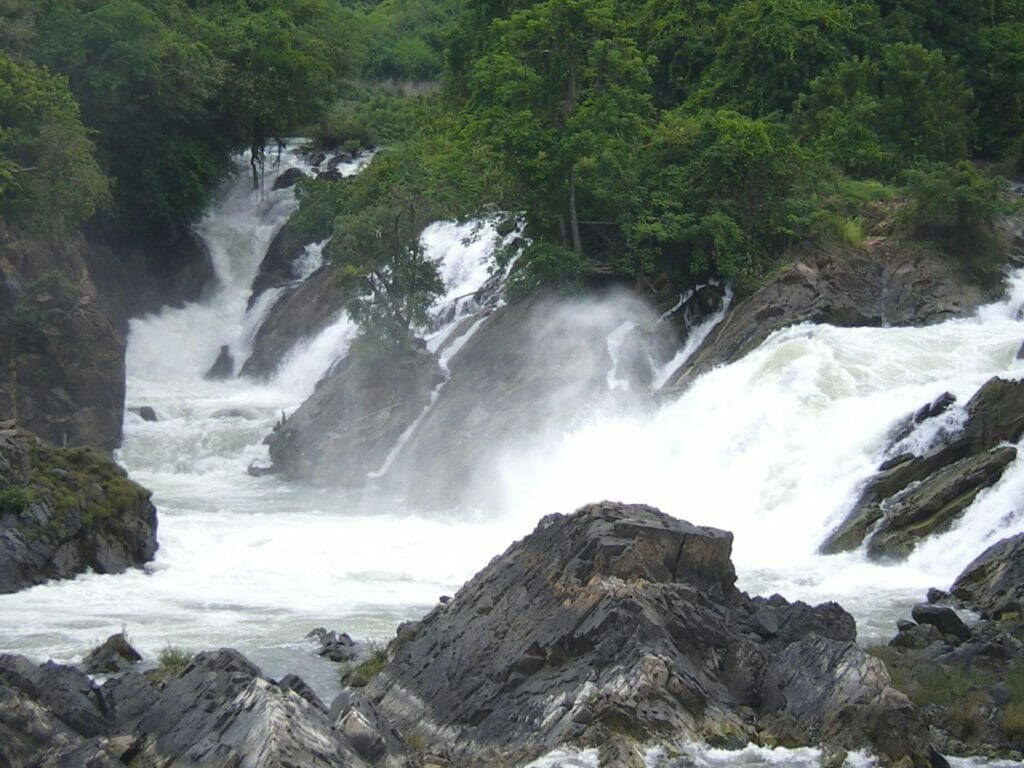 les chutes d'eau Khone Phapheng au sud du laos