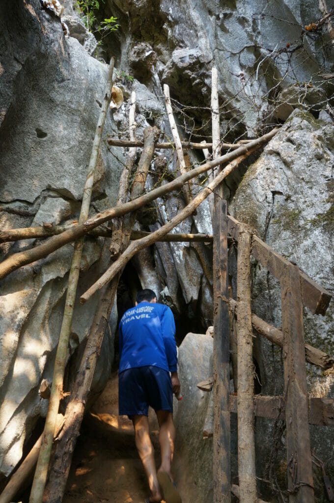 une grotte à Vang Vieng, Laos