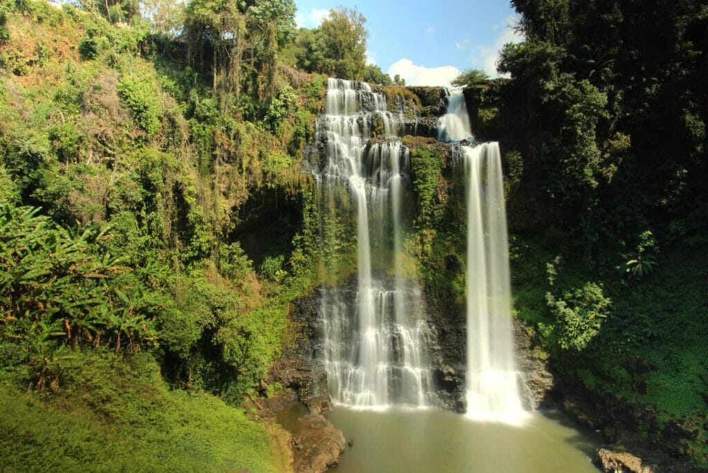 la cascade Tad Yuang sur la boucle de Pakse sur le plateau des Bolovens, Laos