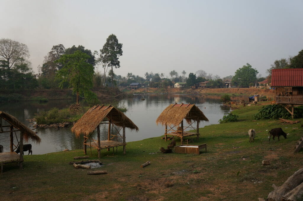 Tad Lo sur la boucle de Pakse sur le plateau des Bolovens au sud du Laos