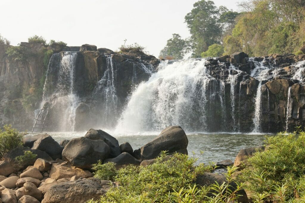 la cascade Tad Lo sur la boucle de Pakse sur le plateau des Bolovens, Laos