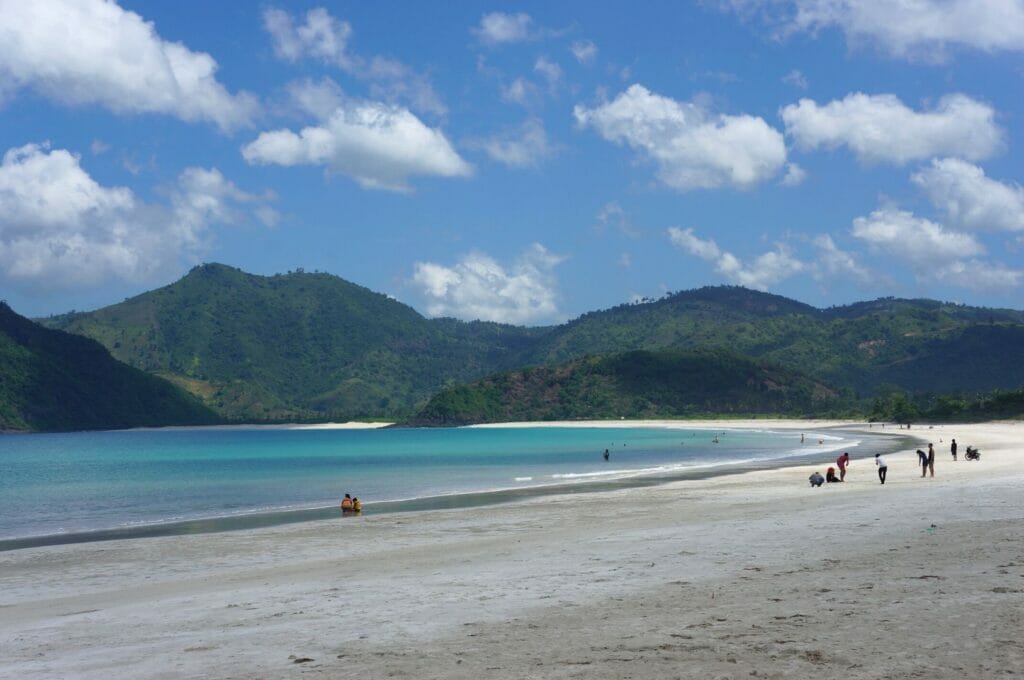 la plage de selong benalak à Kuta Lombok