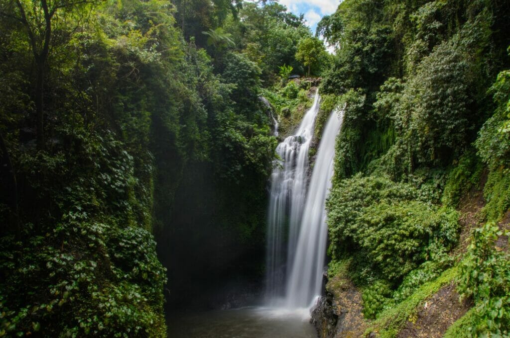 cascade Aling Aling au nord de Bali, Indonésie