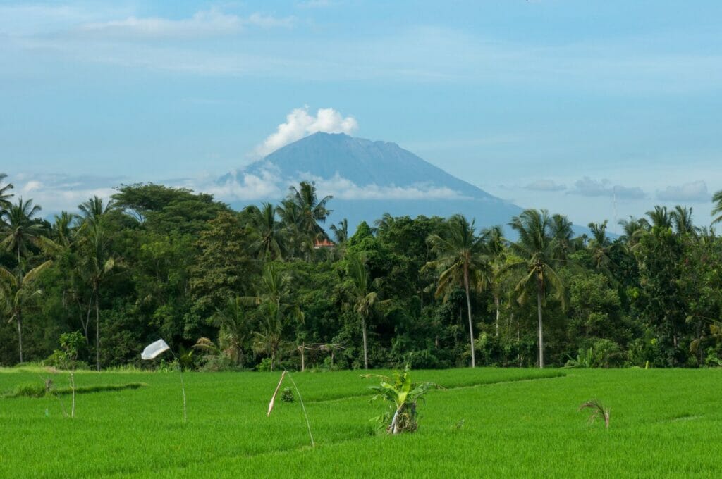 le mont agung sur l'île de Bali