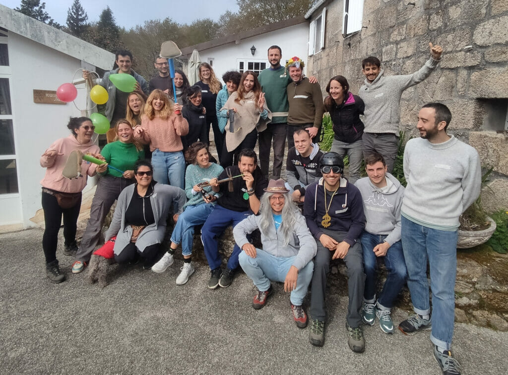 All the participants of the rural hacking workshop in Anceu coliving
