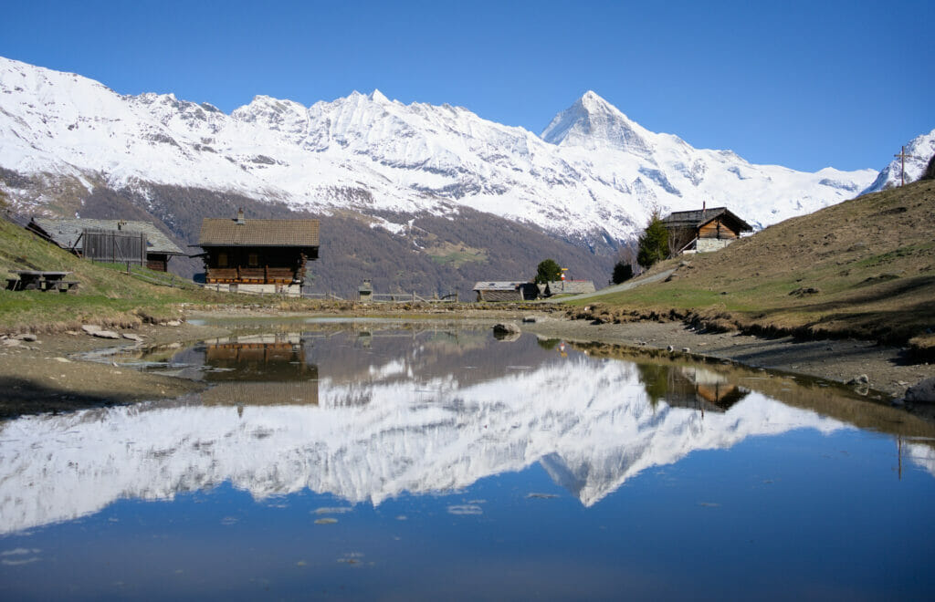 la carte postale du lac d'Arbey