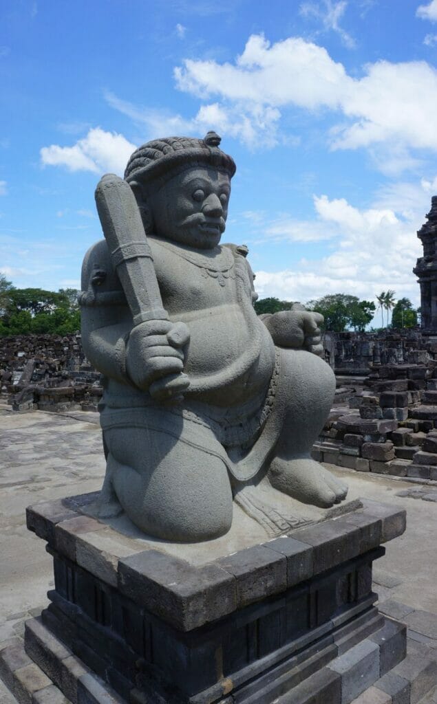 statue du temple Sewu