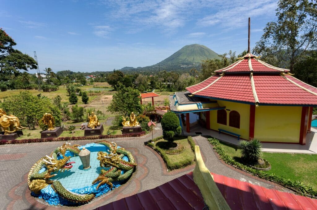 la ville de tomohon dans le nord de sulawesi