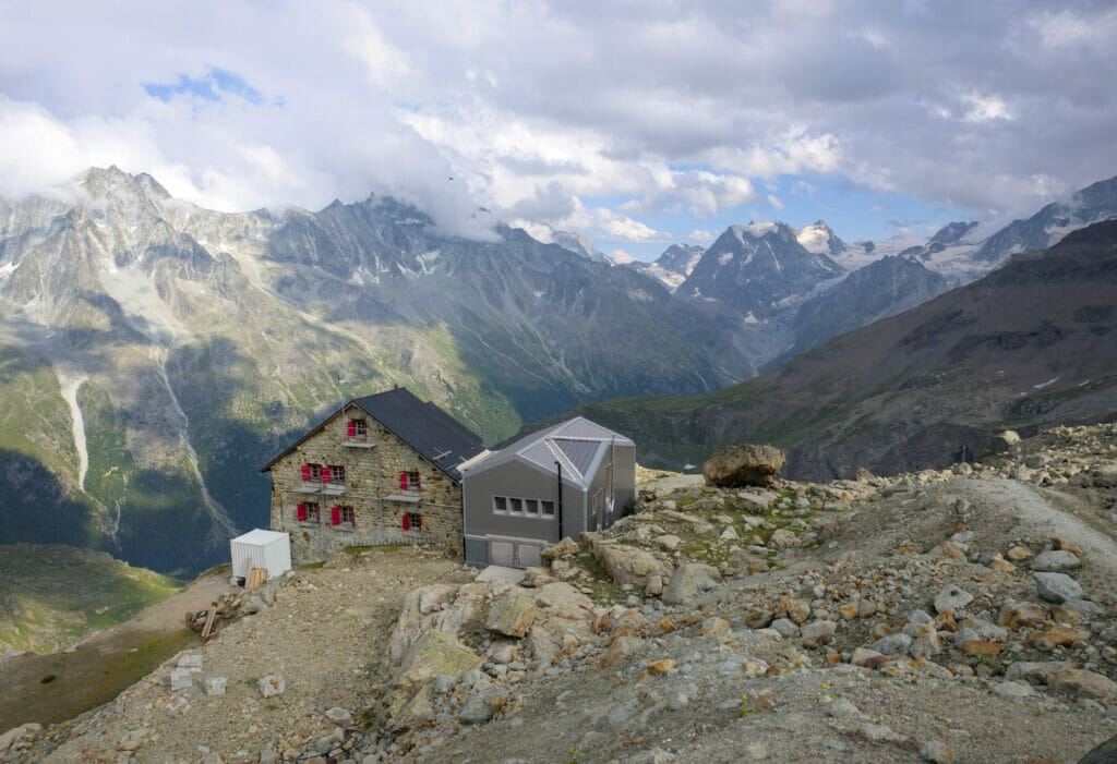 cabane des aiguilles rouges