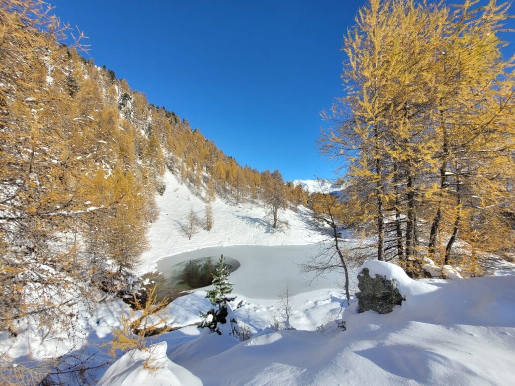 le lac bleu en hiver