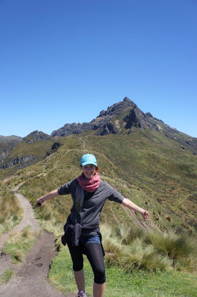 sentier vers le Rucu Pichincha à Quito