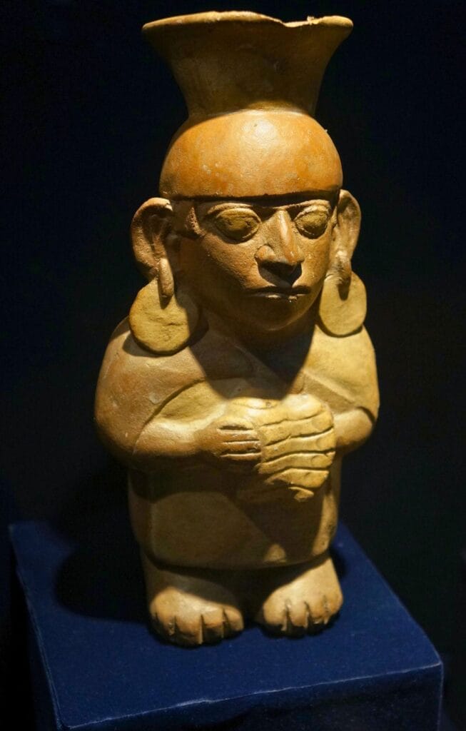 sculpture datant des Moches, civilisation pré-inca