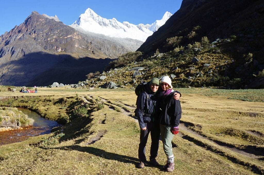 Fabienne et Benoit devant la cordillère blanche