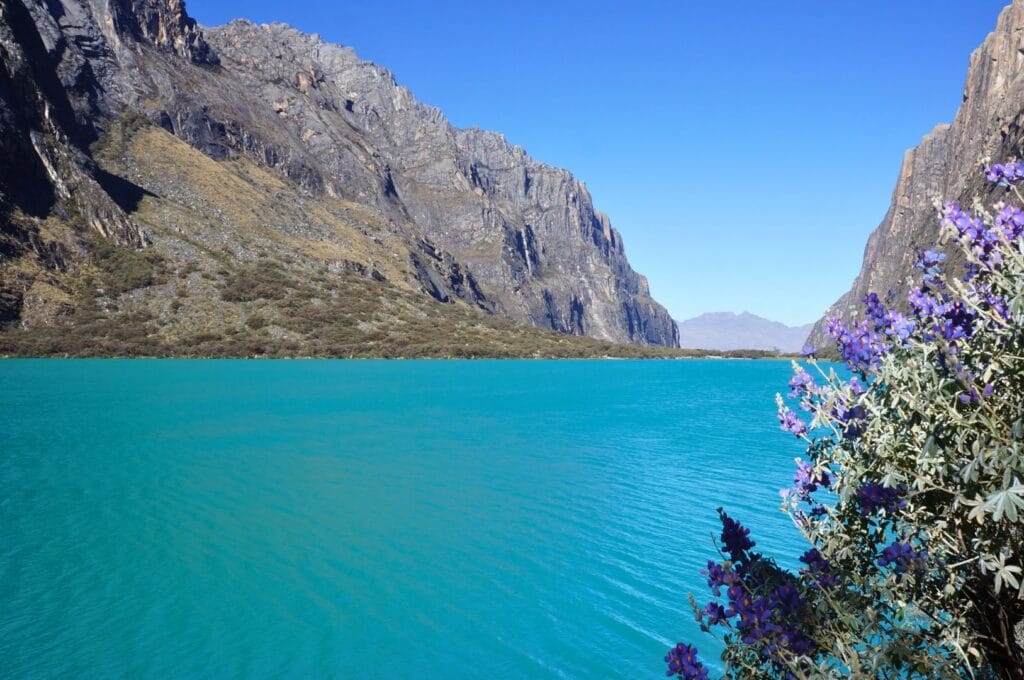 the blue of laguna 69 in the heart of the mountains