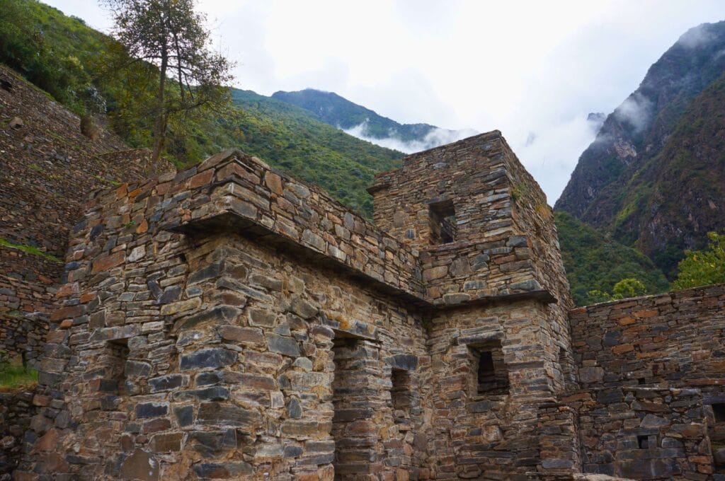 Casa de la Caída del Agua dans les ruines de Choquequirao