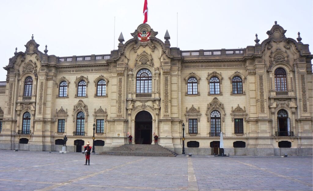 le palais du gouvernement à Lima au Pérou