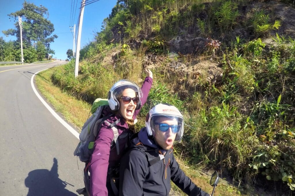 Fabienne and Benoit on their scooter on the Mae Hong Son Loop route