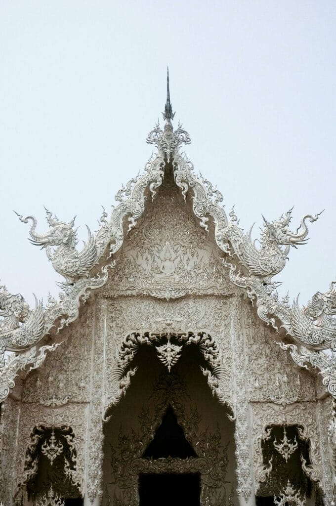 bâtiment principal du temple blanc