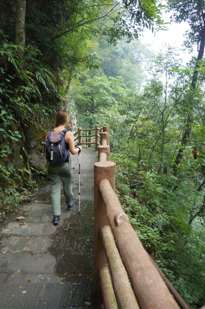 Fabienne sur le sentier