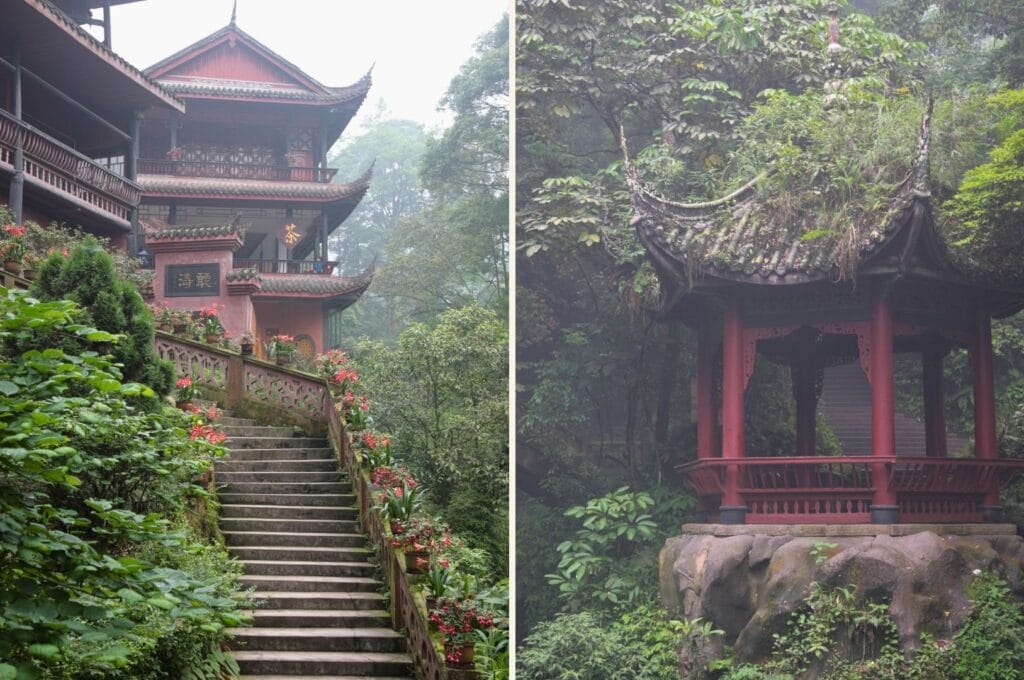 Le pavillon Qingyin sur le Mont Emei