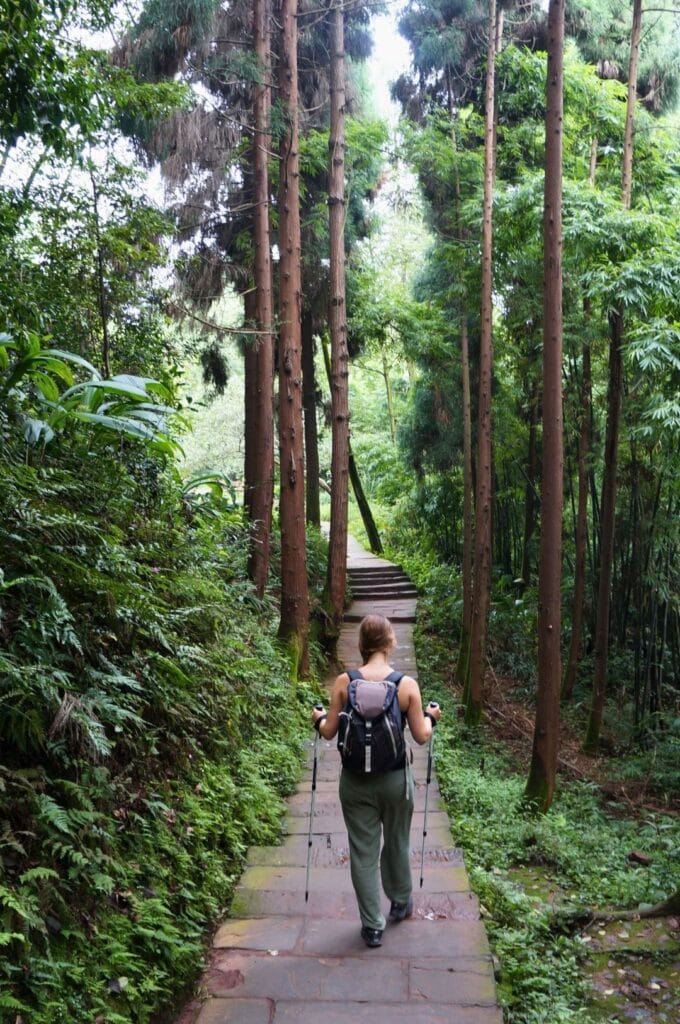 Fabienne sur le sentier