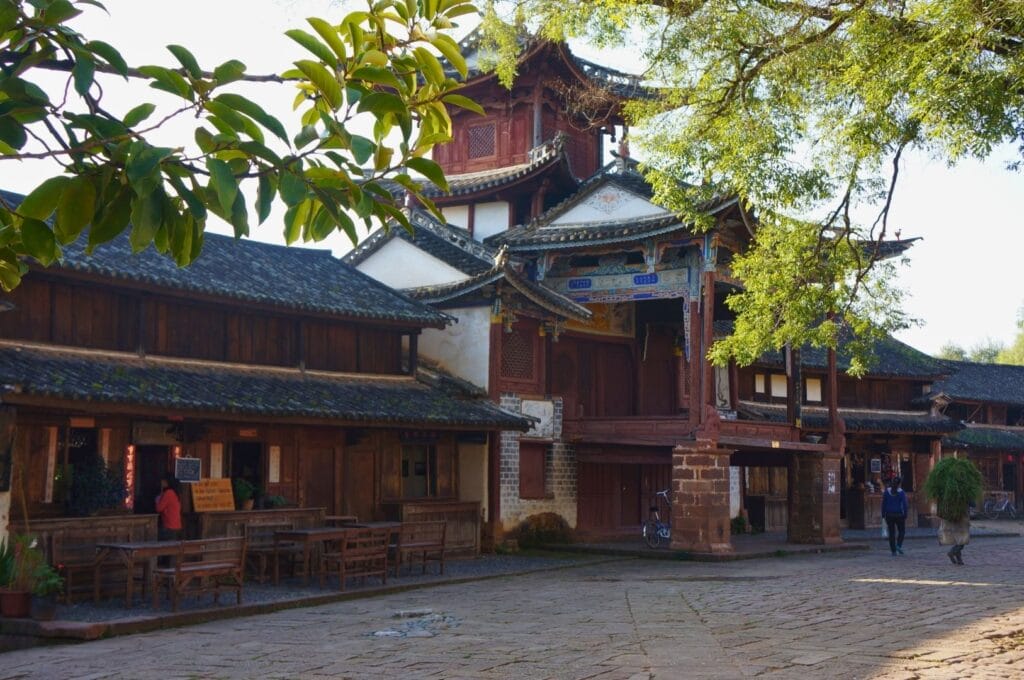 théâtre de Shaxi sur la place principale Sideng