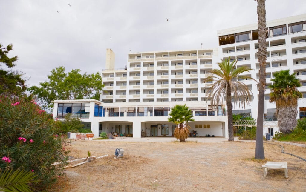 hôtel abandonné