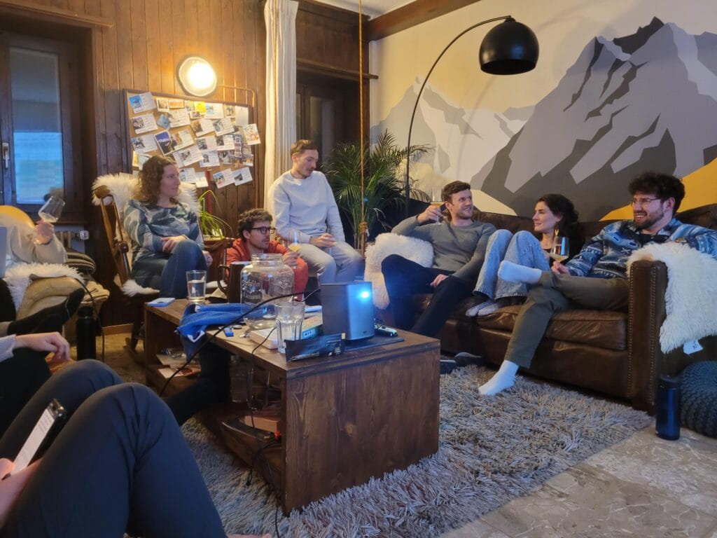 soirées au salon à Alpiness