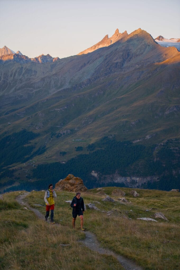 les aiguilles rouges au lever du soleil