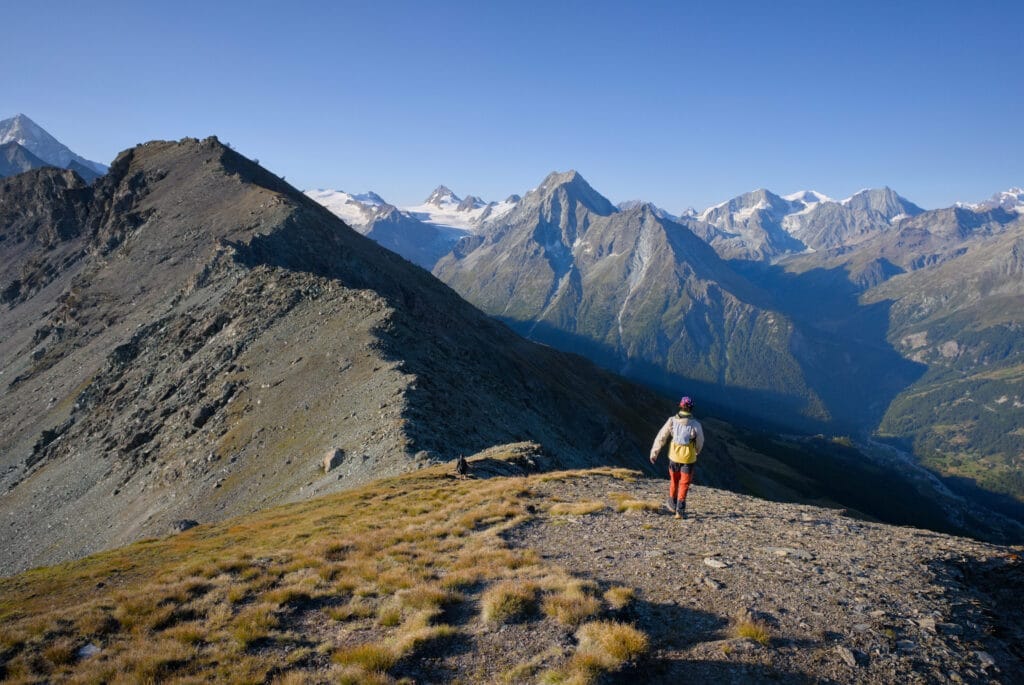 descente de la pointe du Prélet avant la Pointe du Tsaté
