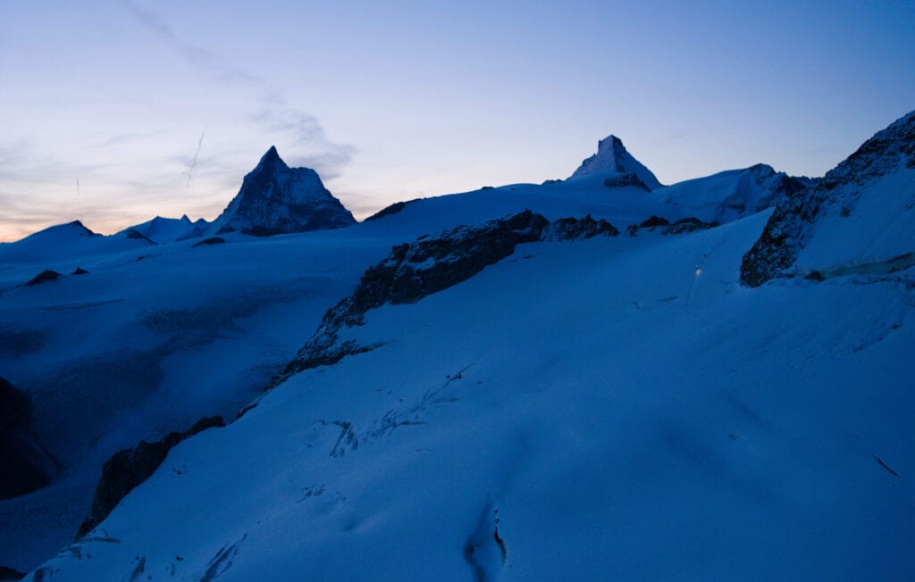 Cervin et Dent d'Hérens au lever du jour