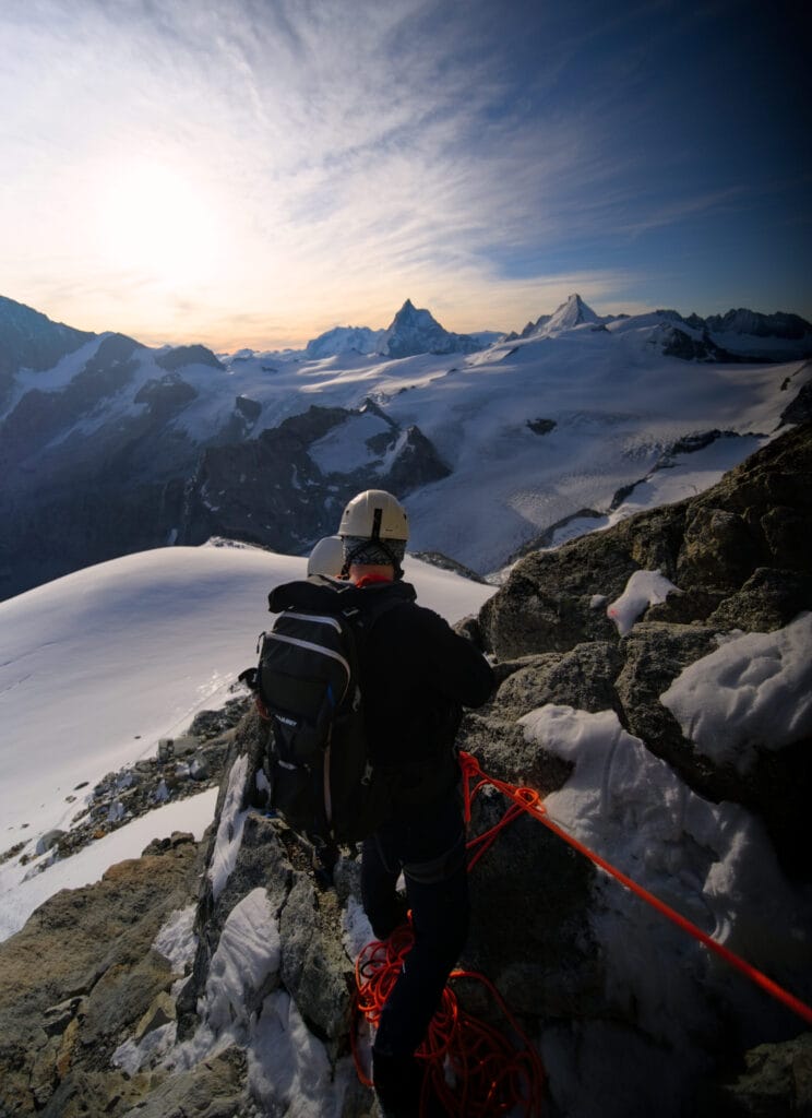 premier relai sur l'aiguille de la Tsa