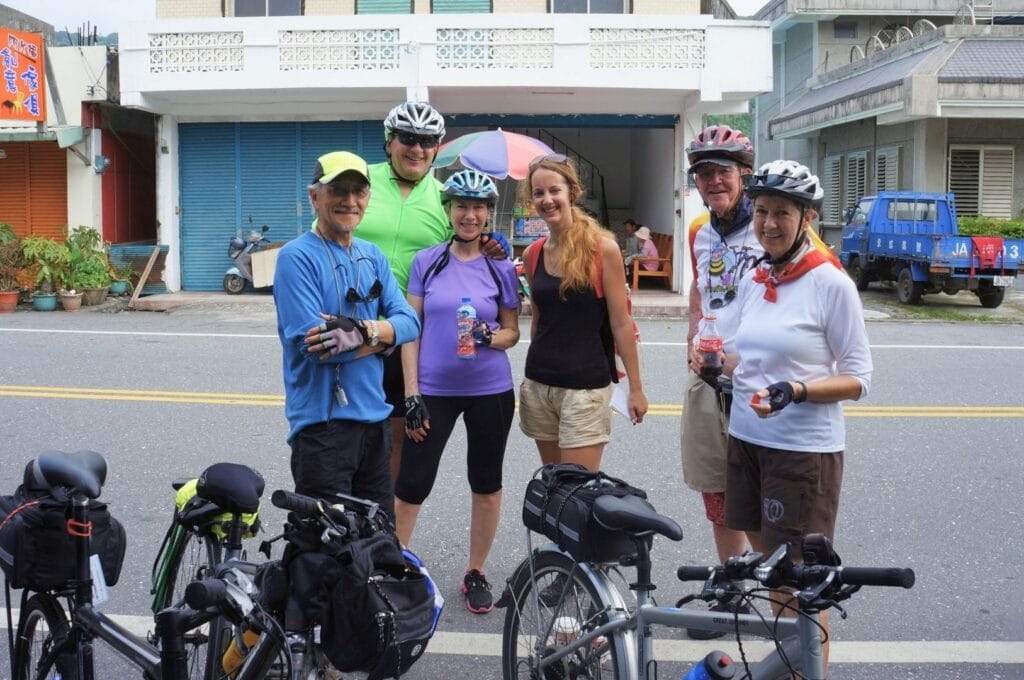 Fabienne et d'autres cyclistes