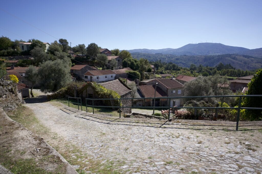village de pincaes, portugal
