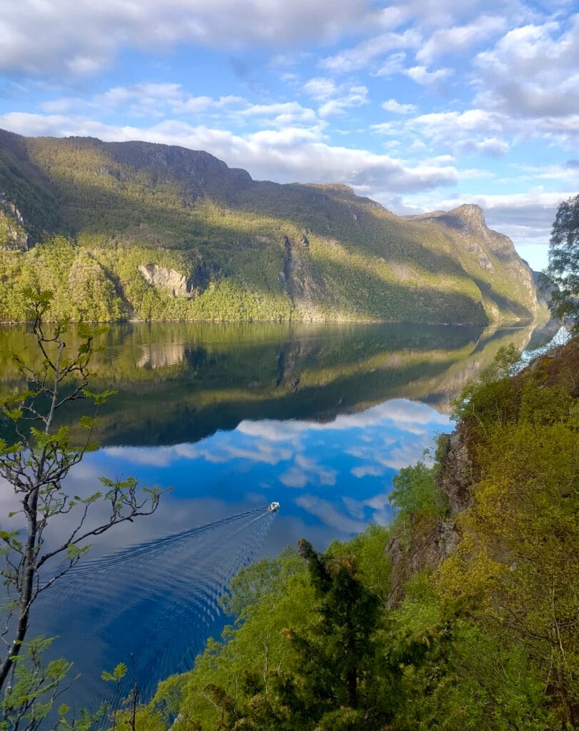 vue sur le Frafjord en montant