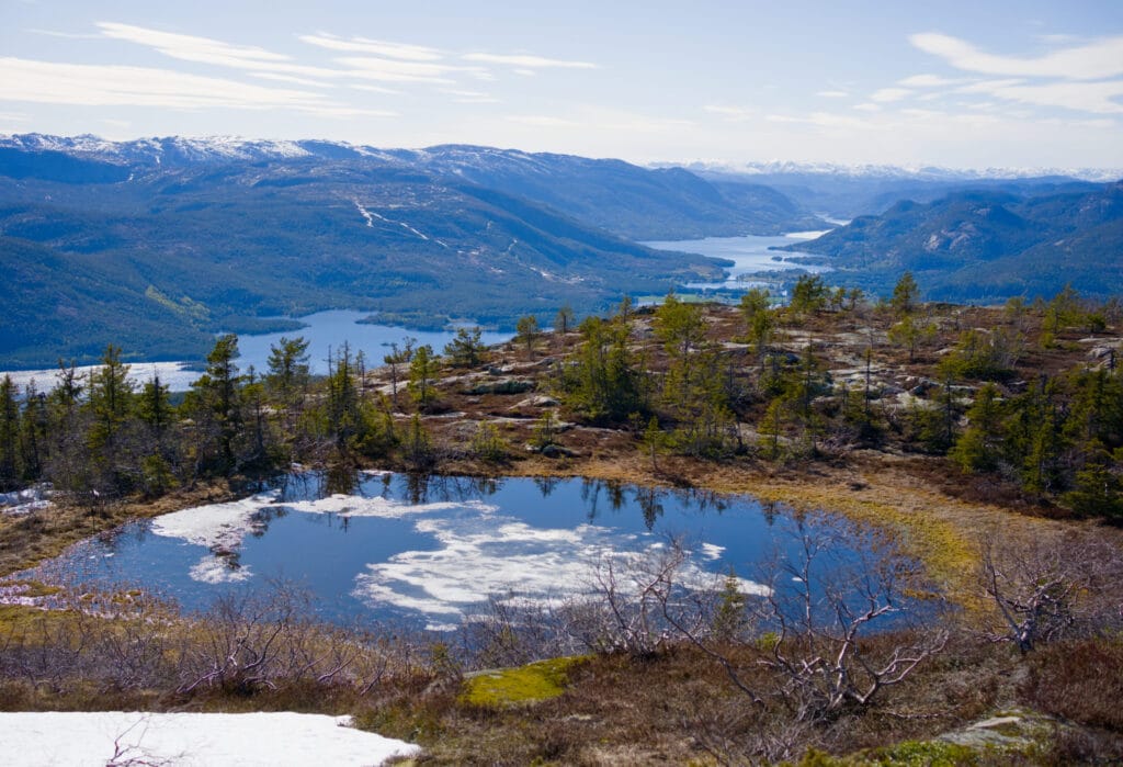 le 2ème petit lac vers le sommet du Venelifjell
