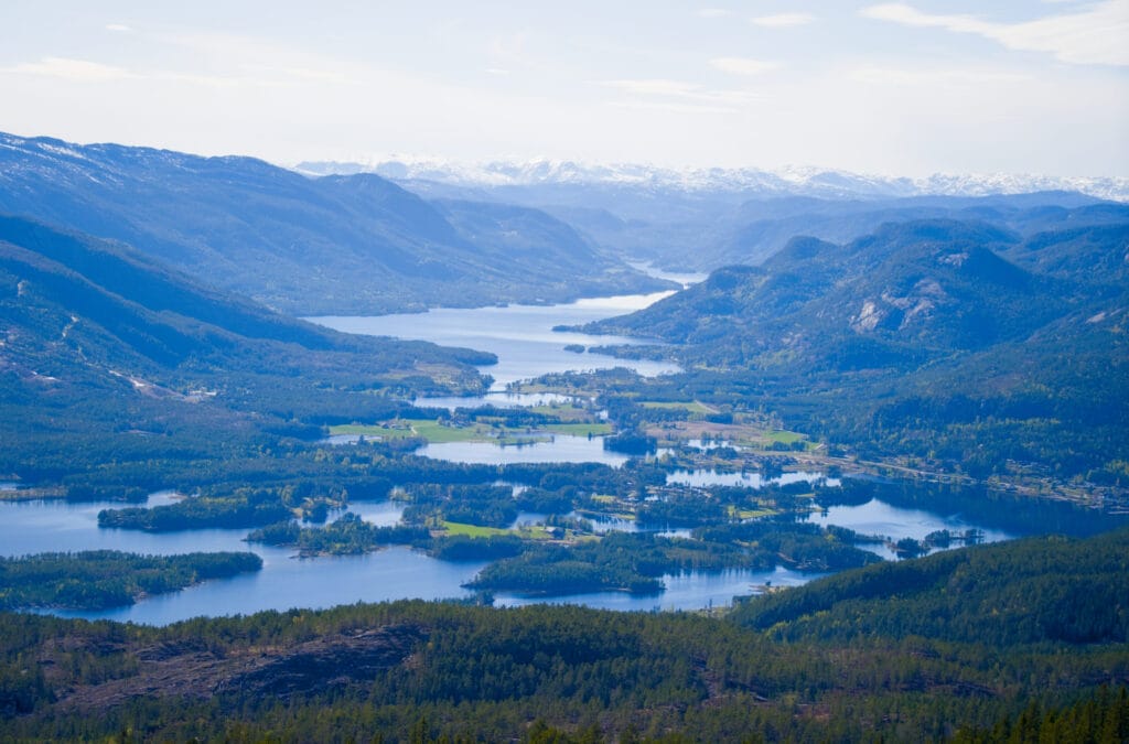 vue sur les lacs du sommet