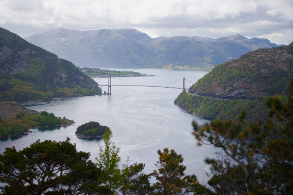 le pont sur le lysefjord