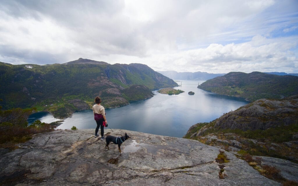 encore un beau point de vue sur le Lysefjord