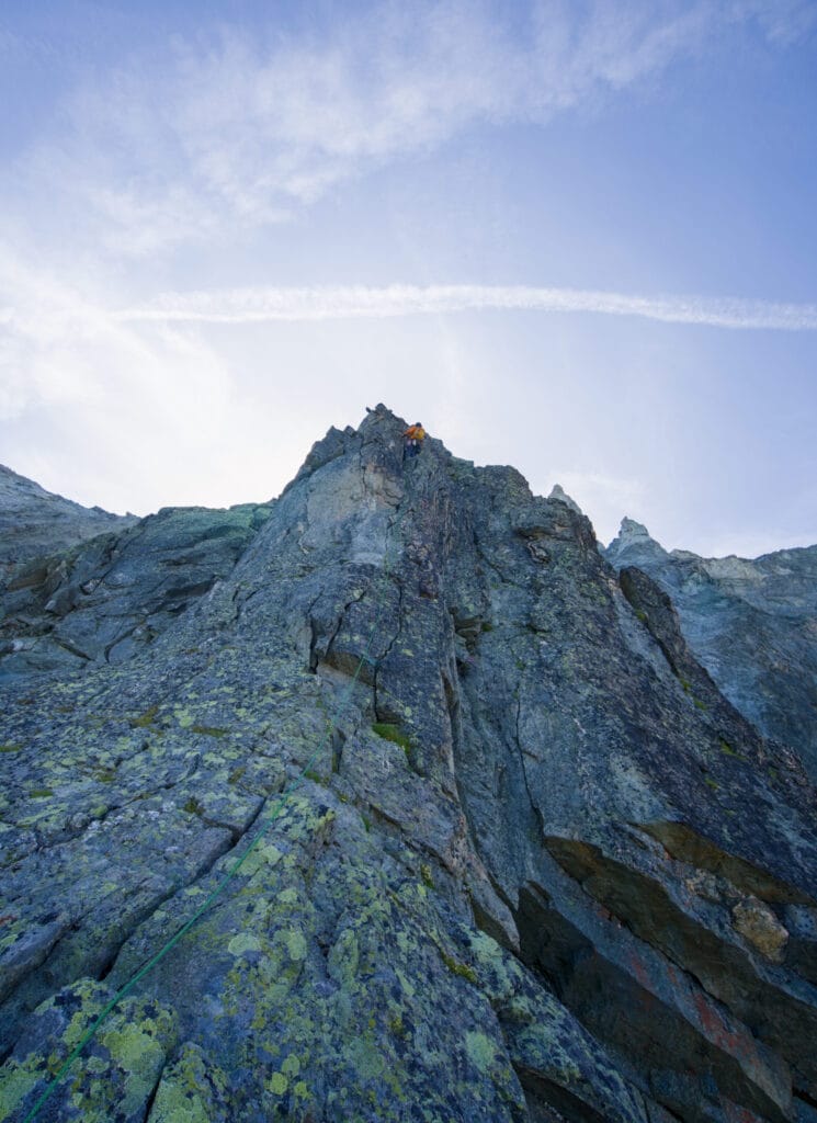 Début de l'arête ouest de la dent de tsalion